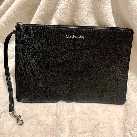 Calvin Klein Wristlet / Large Mini Bag Black Silver CK Logo Grey Interior - Picture 1 of 11
